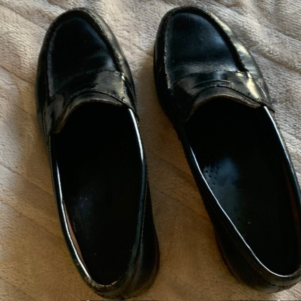 Vintage black leather WEEJUNS